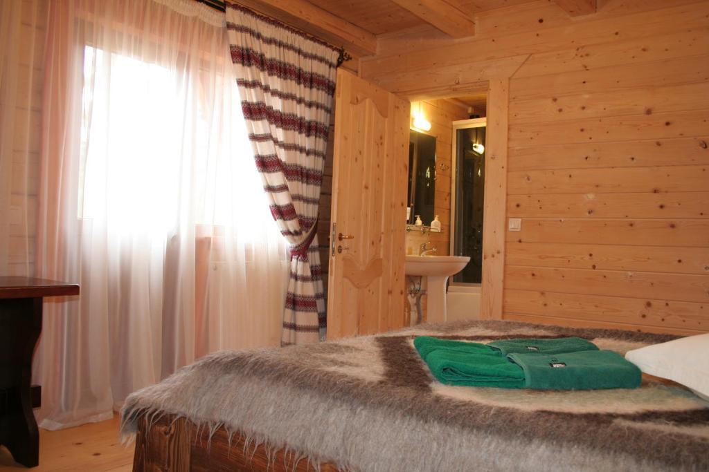 On Dovbush Path Hotel Yaremche Bilik gambar